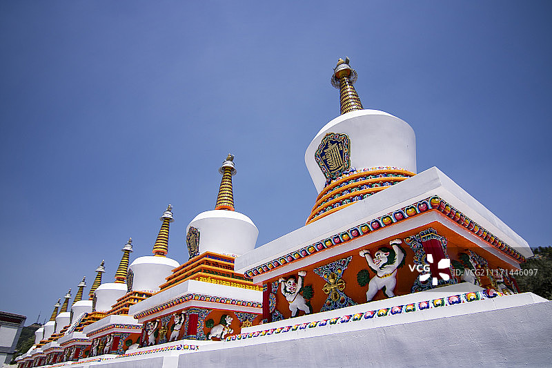 白塔塔尔寺图片素材