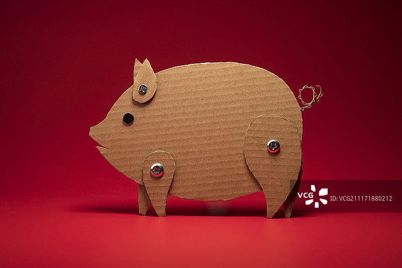 硬纸板做的小猪图片素材