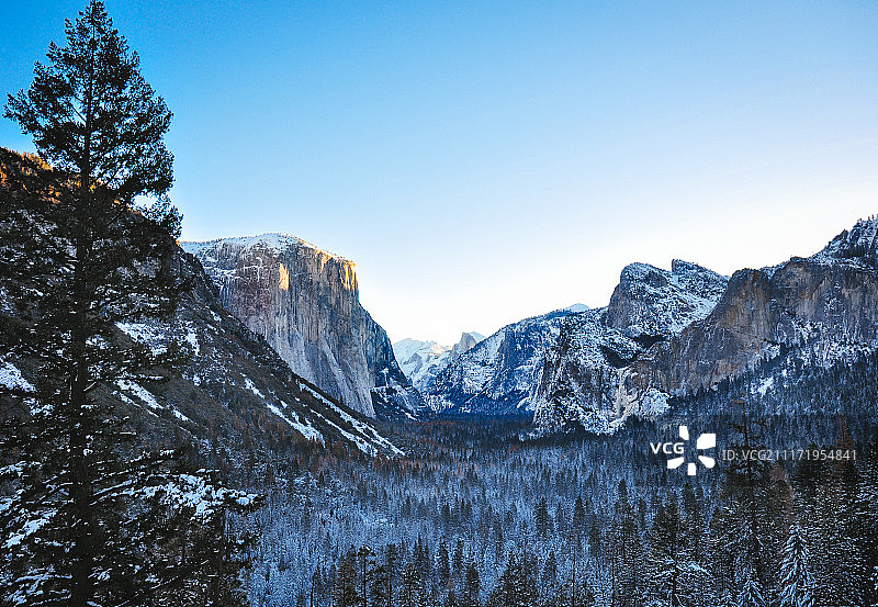 约塞米蒂山谷图片素材
