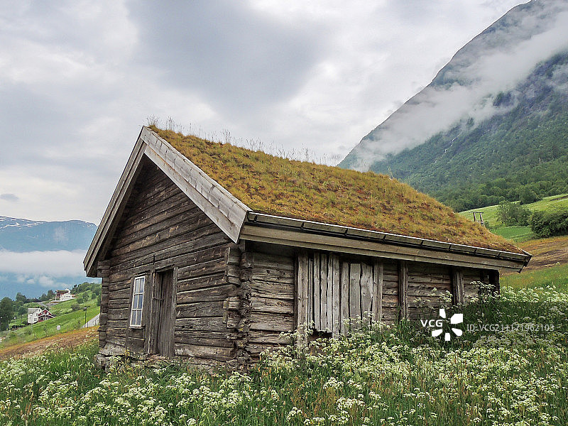 山间木屋图片素材