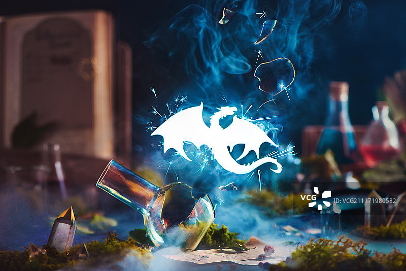 光之生物：我的宠物龙图片素材