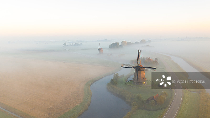 荷兰的第一缕阳光图片素材