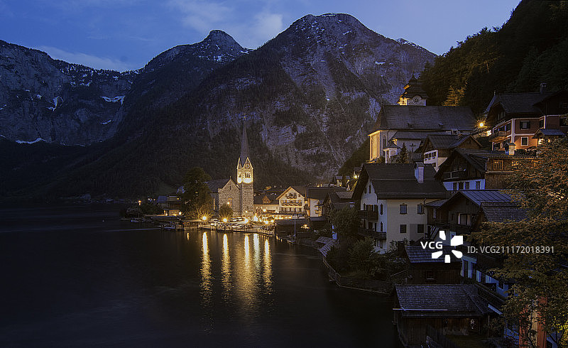 奥地利哈尔施塔特村和哈尔施塔特湖图片素材