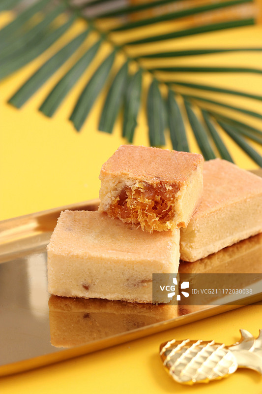 掰开的凤梨酥图片素材