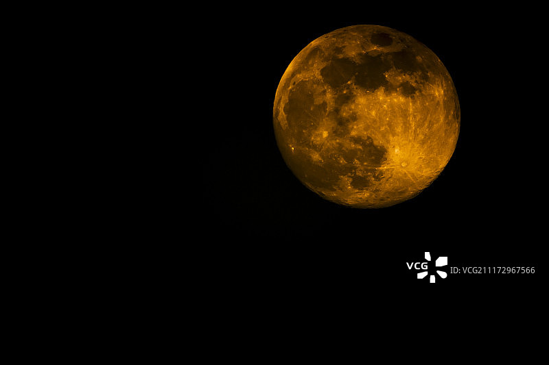 瑞士的满月图片素材