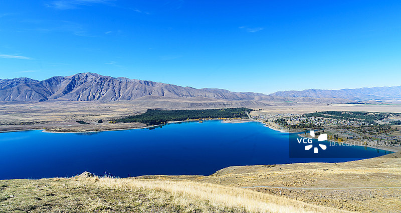 从约翰山观看蒂卡波湖景色，新西兰图片素材