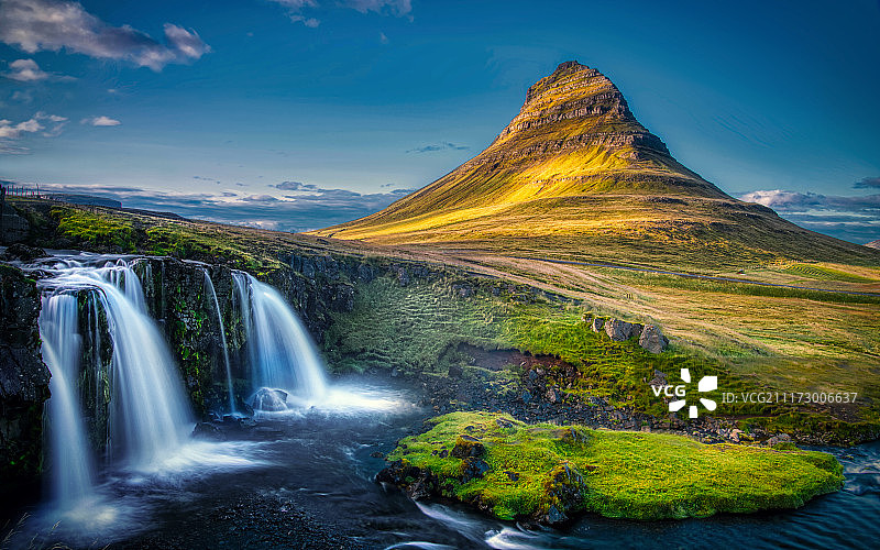瀑布山景风光图片素材