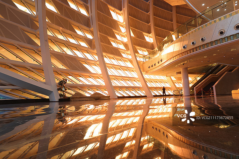 梦幻般的青岛东方影都大剧院图片素材