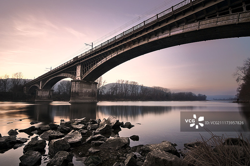 河上的桥梁景色图片素材
