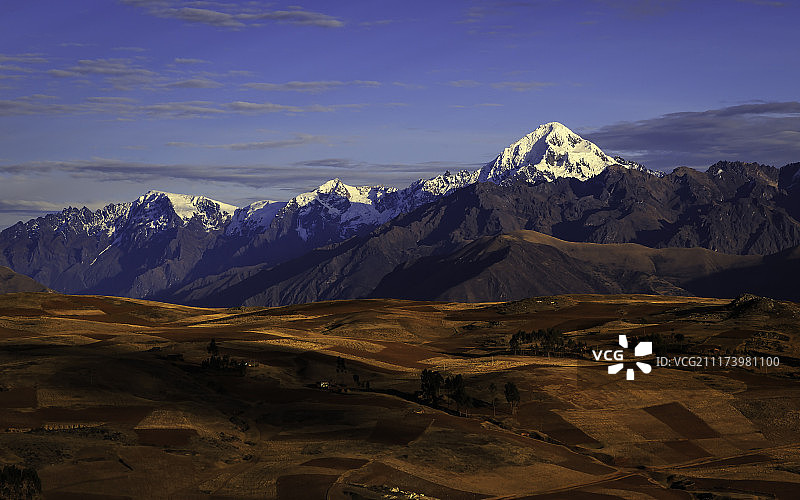 秘鲁圣谷周围的阿普桑加拉雷山图片素材