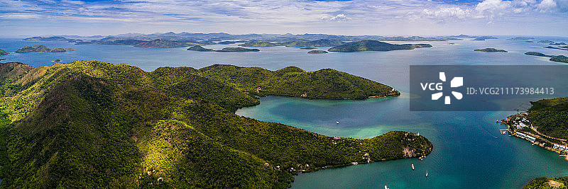岛屿众多的海岸线图片素材
