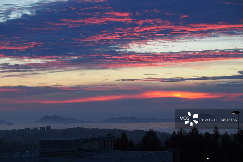 红色云彩图片素材