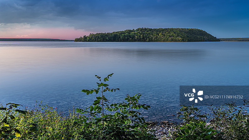 岛屿湖景，马尼图林，加拿大图片素材
