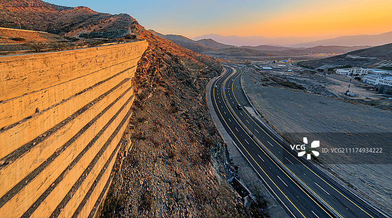 下一个转弯处图片素材