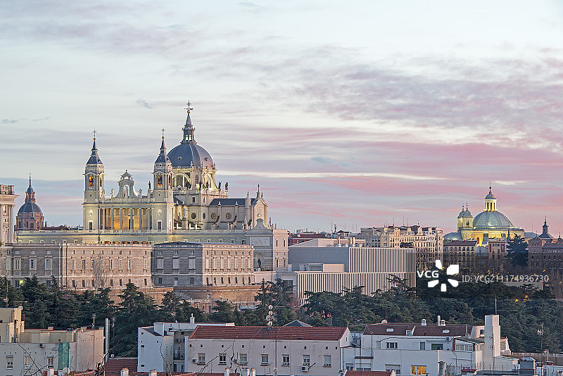 西班牙马德里王宫景色图片素材