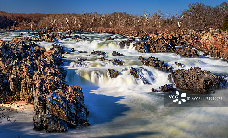 瀑布景观图片素材