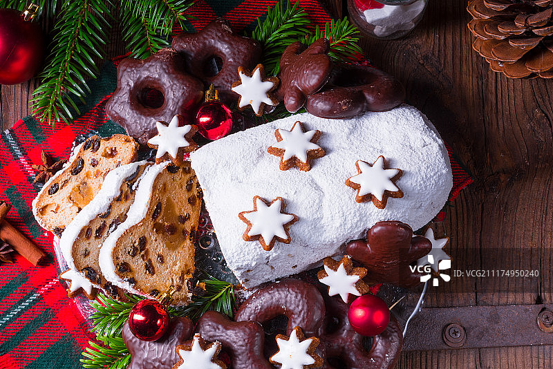 美味德累斯顿圣诞蛋糕图片素材