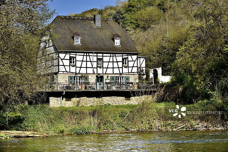 德国莱茵兰-普法尔茨州罗斯的皮尔蒙特磨坊图片素材