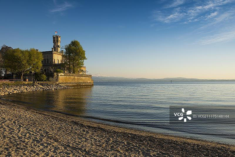 蒙福特城堡日落，位于德国巴登-符腾堡图片素材