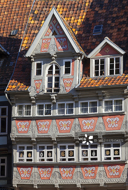 德国萨克森-安哈尔特州奎德林堡市场广场的华丽立面历史半木结构房屋图片素材