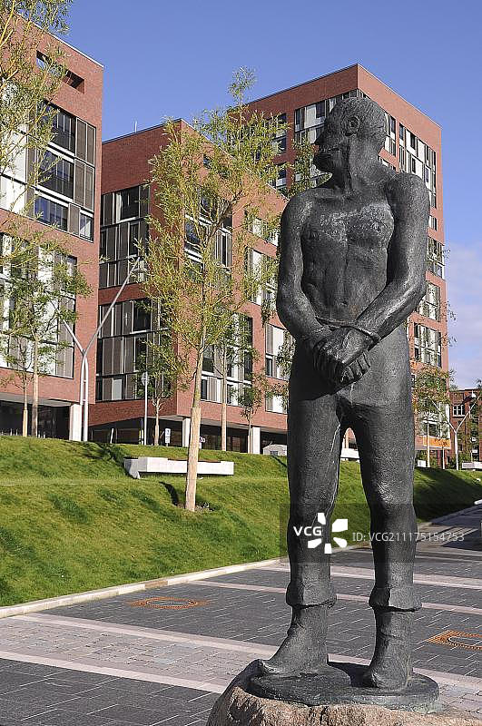 德国汉堡海港城区的克劳斯·施特尔特贝克海盗雕塑图片素材