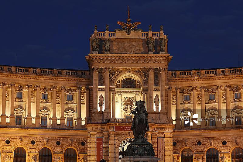 维也纳霍夫堡皇宫英雄广场欧根亲王雕像图片素材