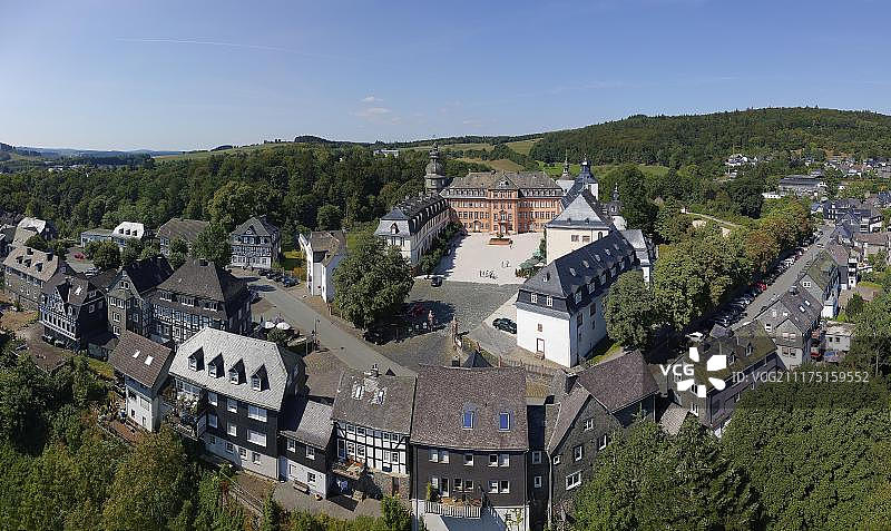 德国北莱茵-威斯特法伦州巴特贝勒堡老城区及贝勒堡城堡图片素材