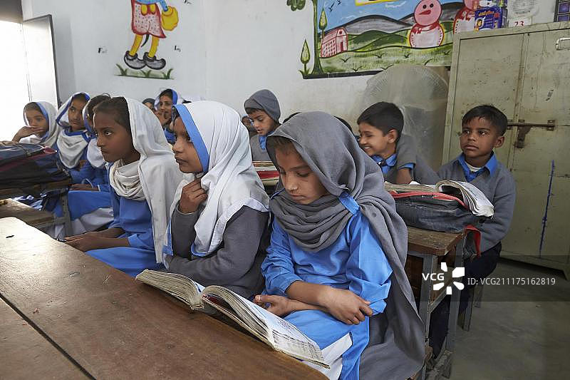 亚洲巴基斯坦马赫伊小学的学校班级图片素材