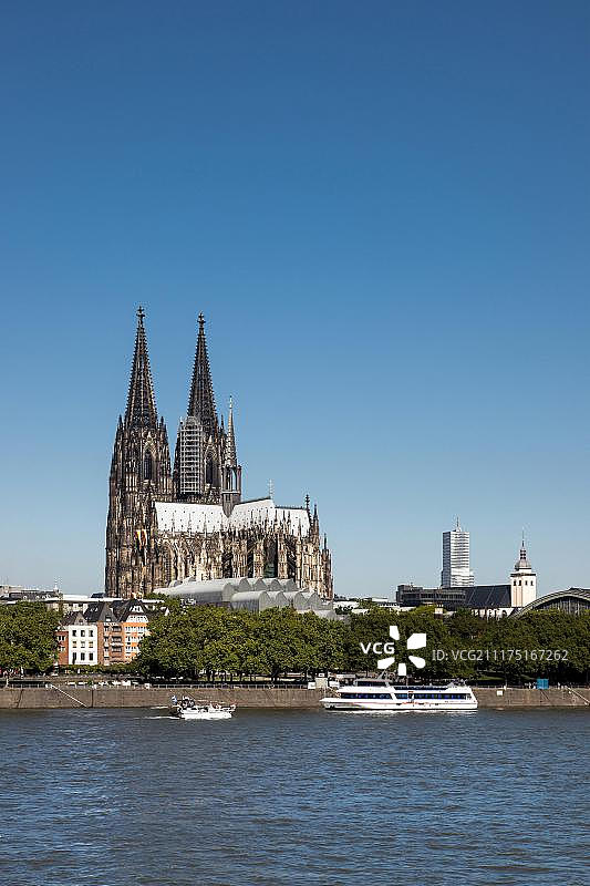 德国科隆大教堂与莱茵河风光图片素材