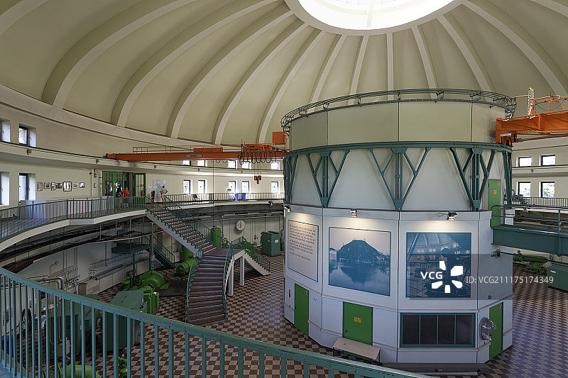 埃姆舍老泵站：1914年工业遗产纪念地，位于德国北莱茵-威斯特法伦州杜伊斯堡鲁尔区图片素材