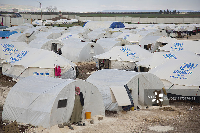 叙利亚难民营地（近土耳其边境，阿勒颇省阿扎兹地区）图片素材