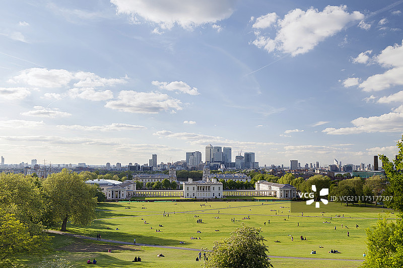 伦敦格林威治的女王之家、皇家海军学院和金丝雀码头景观，英国图片素材