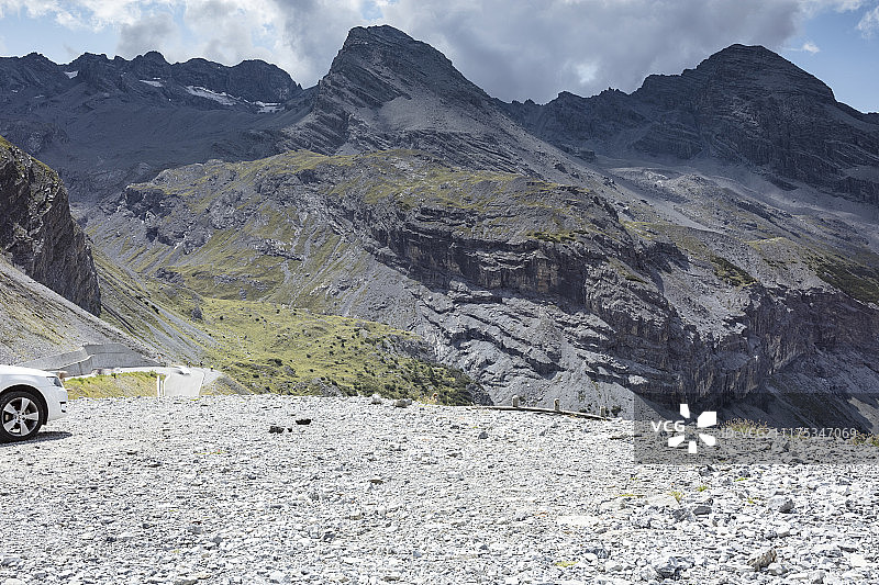 意大利山区岩石观景点背景板图片素材