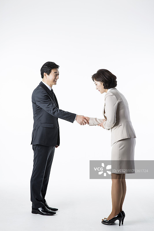 中年亚洲夫妇肖像-中年事业图片素材