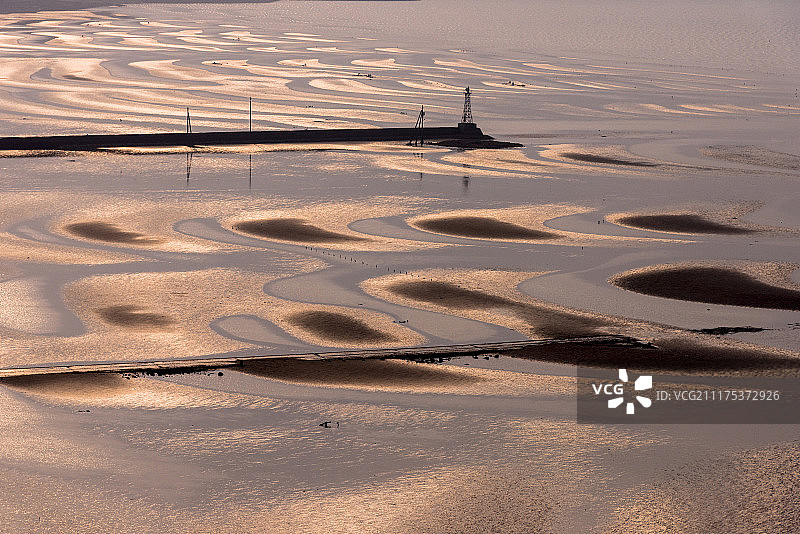 日本九州熊本县宇土半岛御舆来海岸潮滩：一年仅有10天日落与退潮重合图片素材