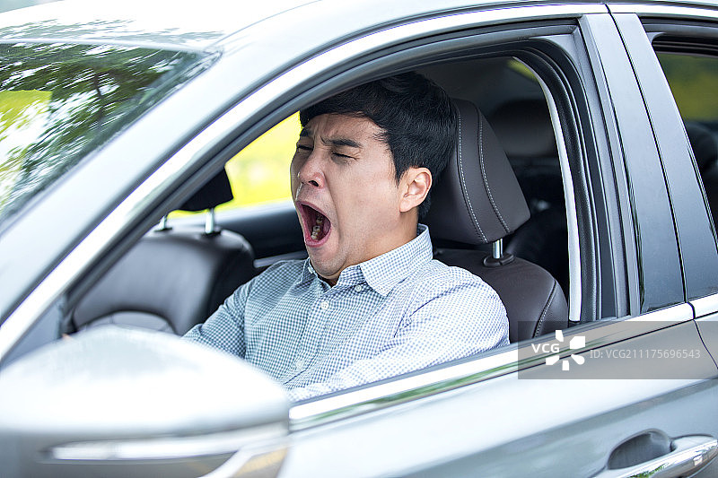 驾驶、司机、睡眠（休息）、危险、打呵欠、疲劳图片素材
