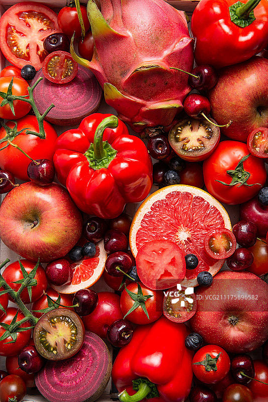 食材背景：红色蔬菜水果组合，含辣椒、苹果、番茄等图片素材