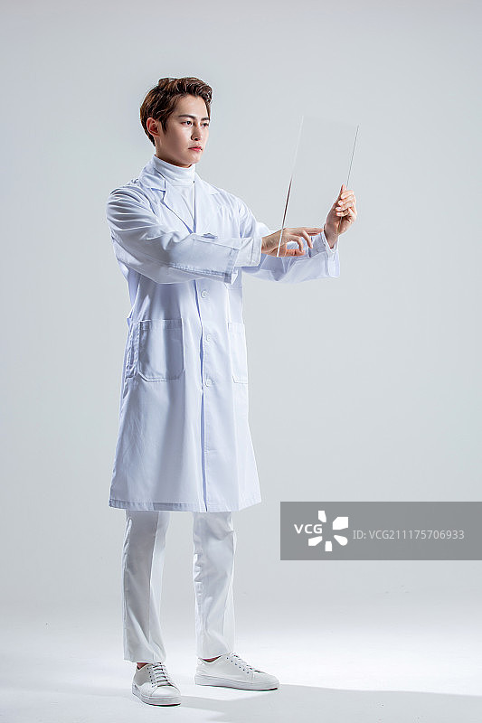 韩国商务超现代动感触摸屏科学家图片素材