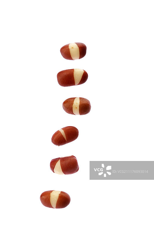 白色背景上的芸豆特写图片素材