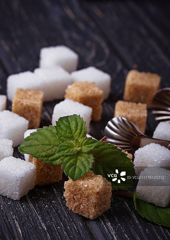 白砂糖和红糖图片素材