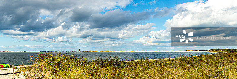 海湾上的灯塔图片素材