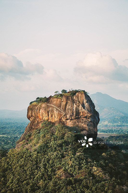 皮杜兰加拉岩石图片素材