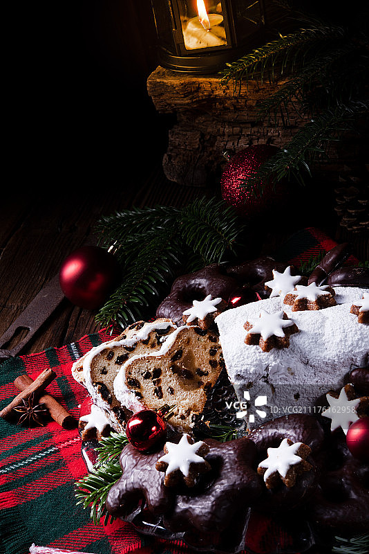 美味德累斯顿圣诞蛋糕图片素材