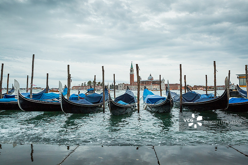 蓝色的小时图片素材