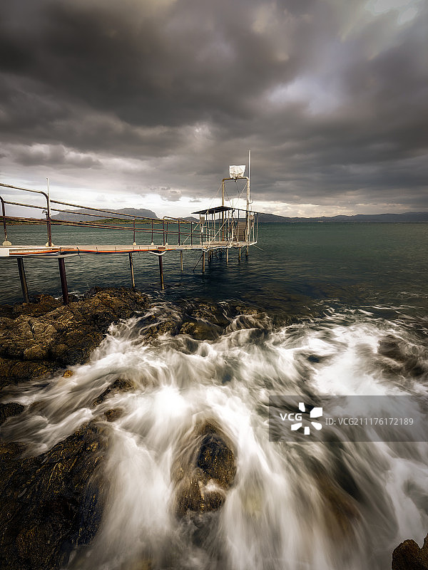 码头上的水流图片素材