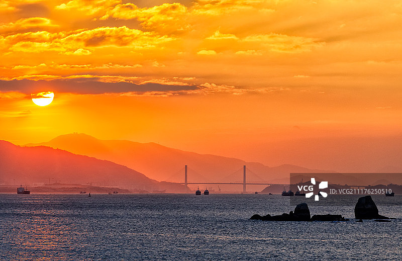 烟雾暮色图片素材