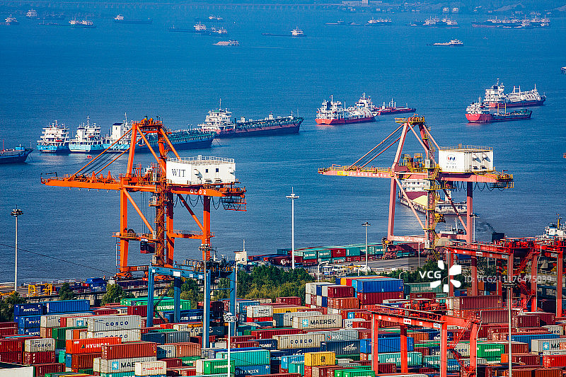 武汉新港阳逻港远眺图片素材