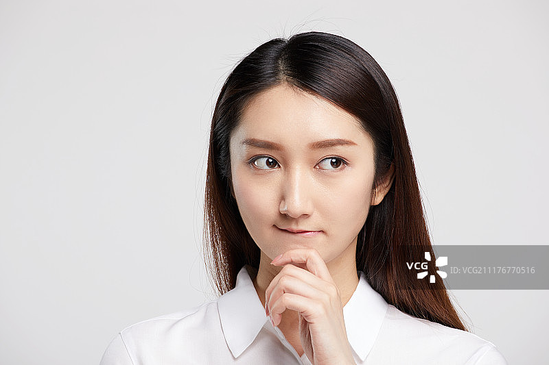 思考的职业女性图片素材