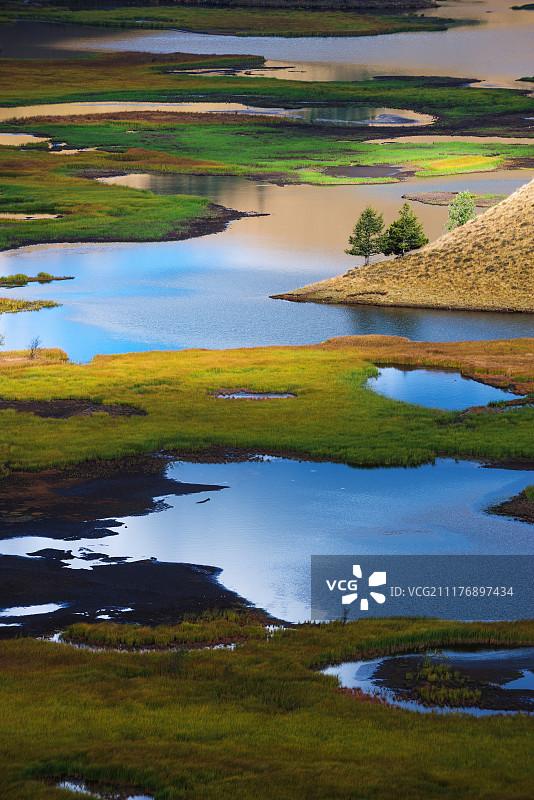 四川凉山的湖光山色图片素材