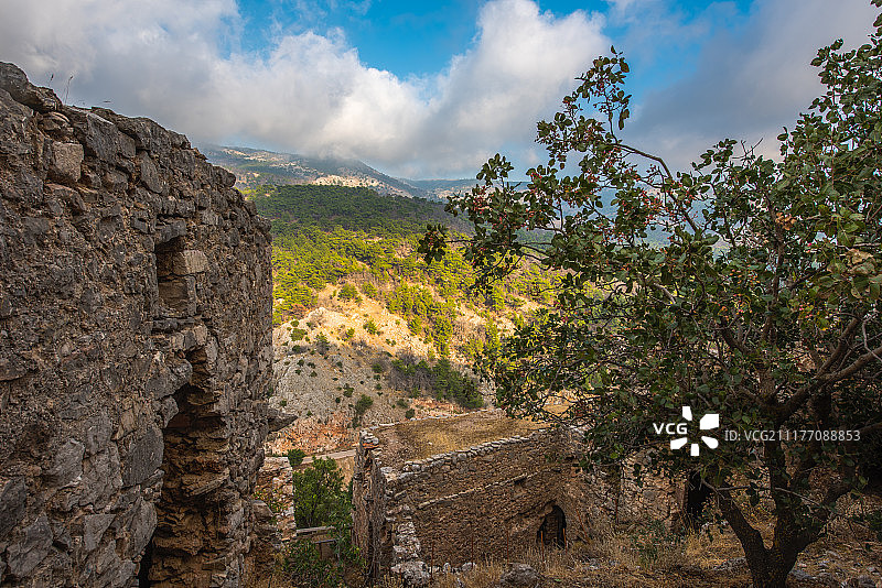 希俄斯岛的废弃村庄：阿纳瓦托斯图片素材